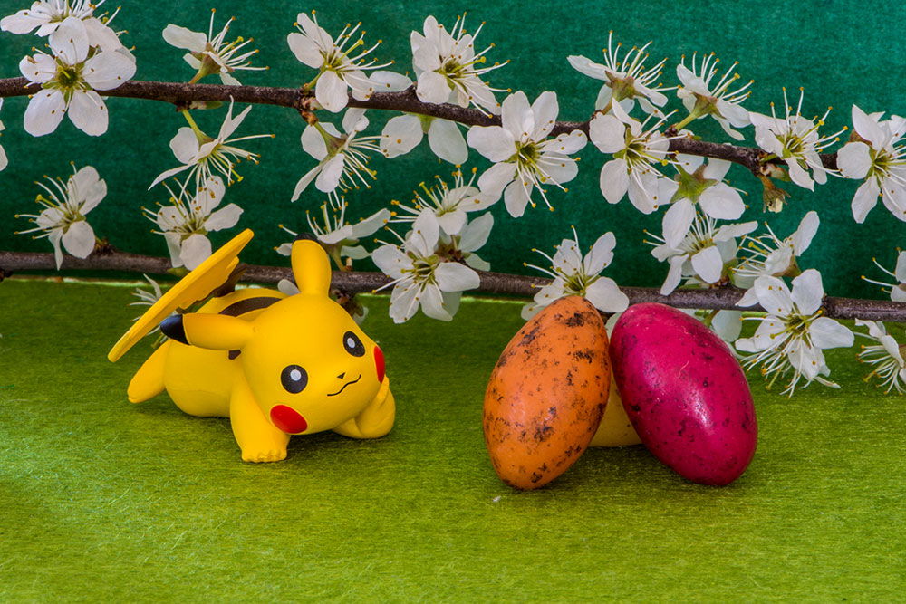 19-004 Pikachus Magnificent Easter Anticipation