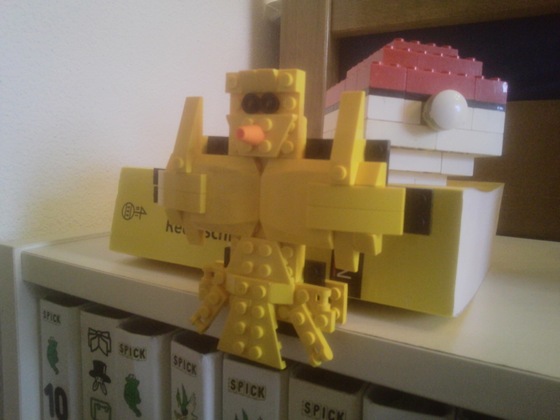 Lego-Zapdos